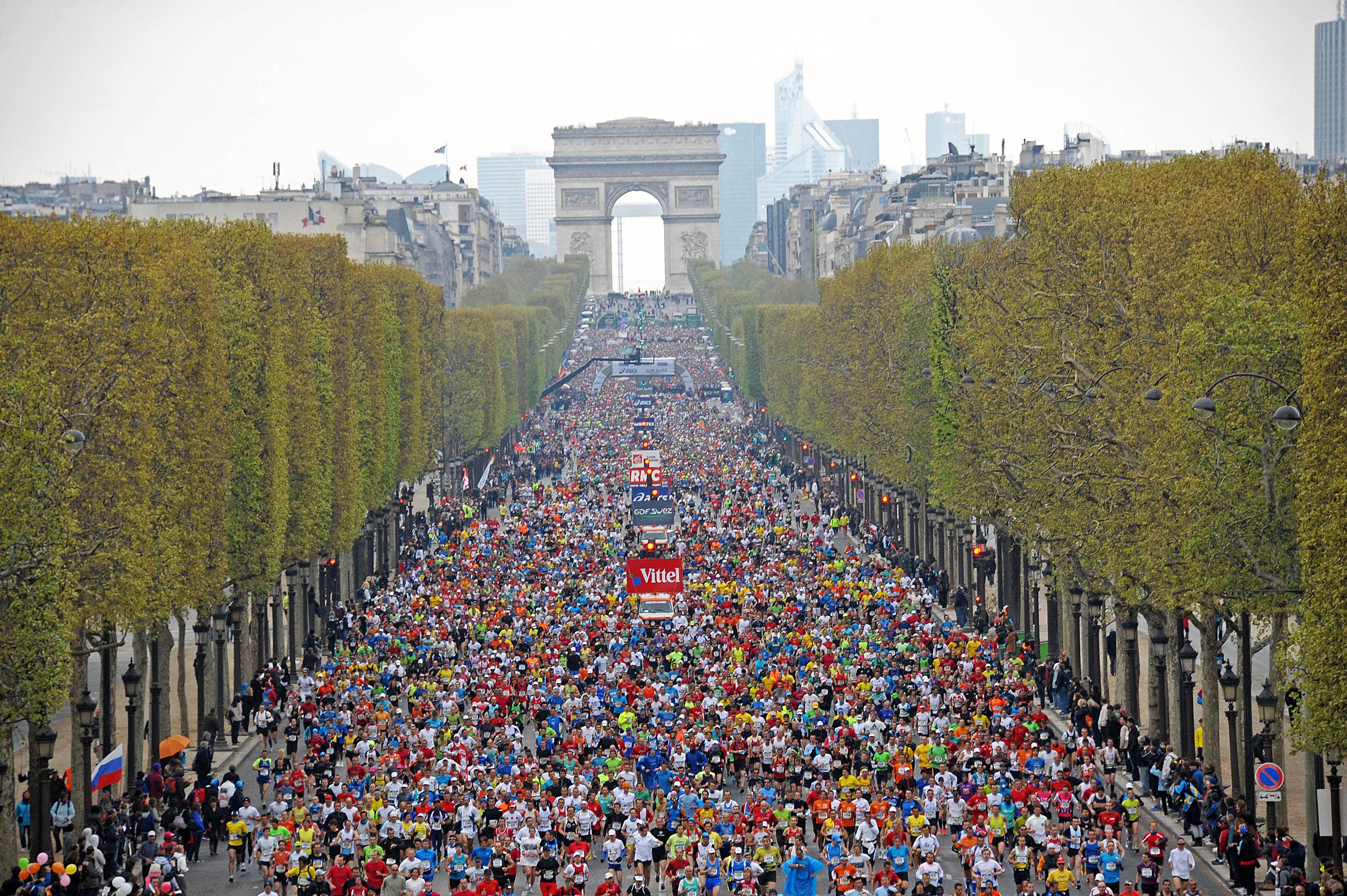 atletica parigi 2024 maratona atletica leggera olimpiadi giochi olimpici paris 2024 athletics marathon champs elysée