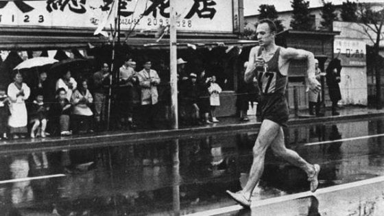 atletica olimpiadi 50 km di marcia abolita abdon pamich oro tokyo 1964 italia italy atletica leggera athletics march olympics giochi olimpici olimpiade gold