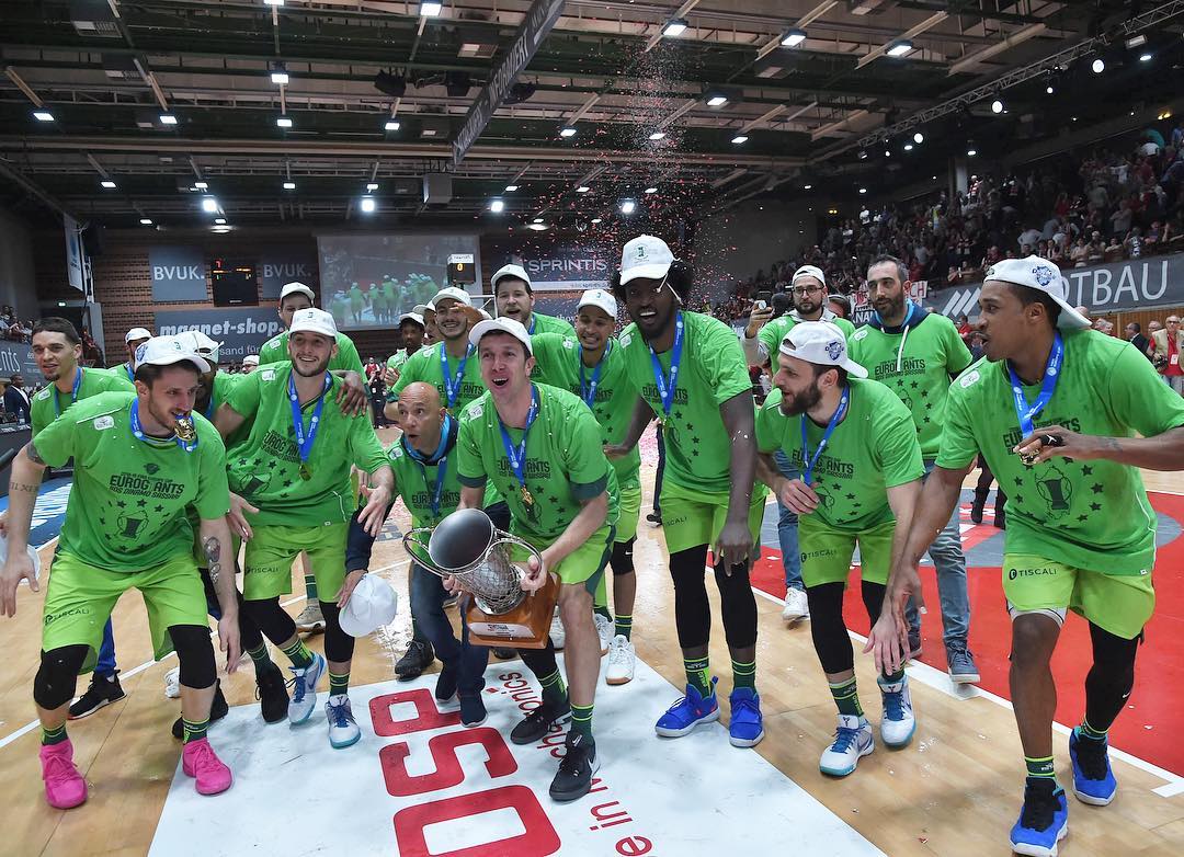Basket: la Dinamo vince l'Europe Cup