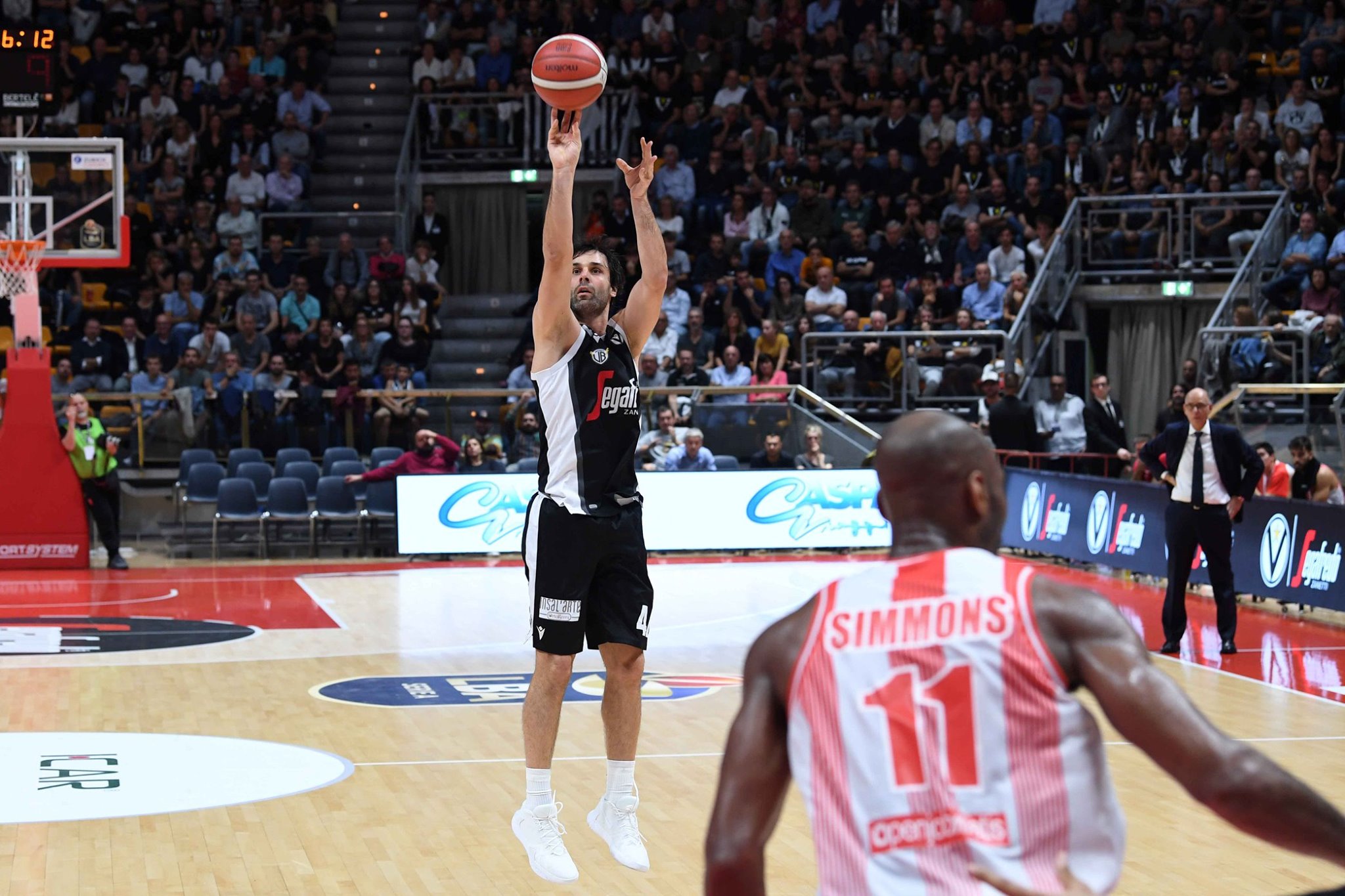 Milos-Teodosic-Virtus-Bologna-basket