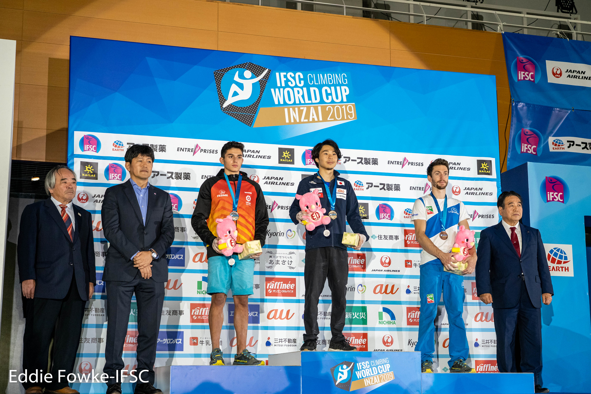 Stefano Ghisolfi sul podio ad Inzai (JAP) nell'ultima tappa di Coppa del Mondo 2019 di Arrampicata Sportiva
