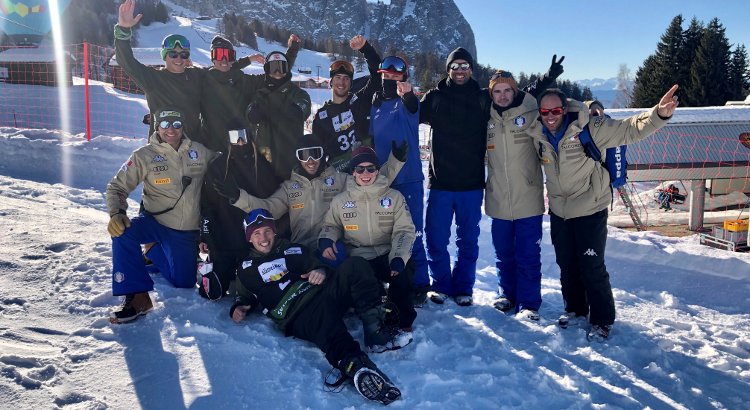 Il team azzurro durante la tappa dell'Alpe di Siusi