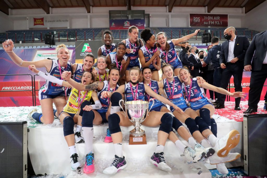 Volley Femminile Serie A1: Imoco festeggia e alza la Coppa Italia 2021