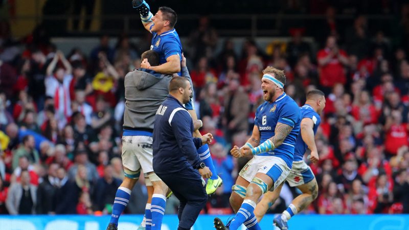L'Italia del rugby festeggia la vittoria